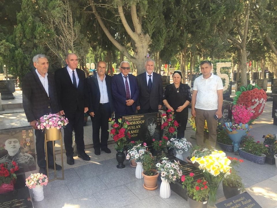 Azərbaycan Texnologiya Universitetinin əməkdaşları şəhid tələbəmiz Ruslan Məmmədovun ailəsini ziyarət ediblər.