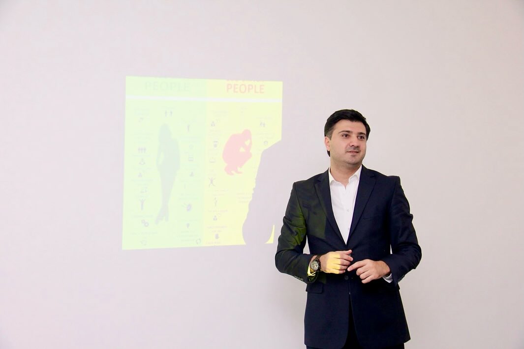 Mentor Klubunda uğur və düşüncə tərzinə həsr olunan təlim keçirilib