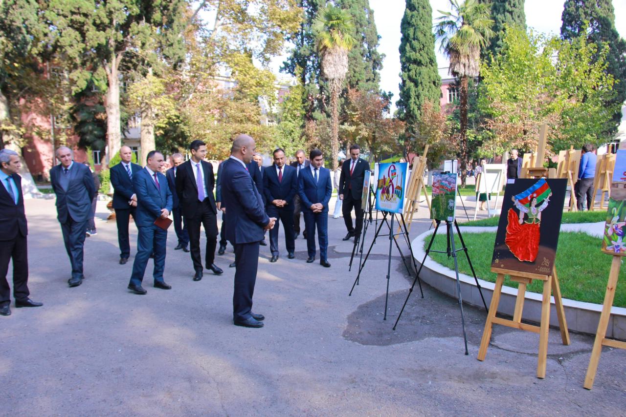 Zəfər Gününə həsr olunmuş tədbirlər çərçivəsində tələbələr təltif edilib