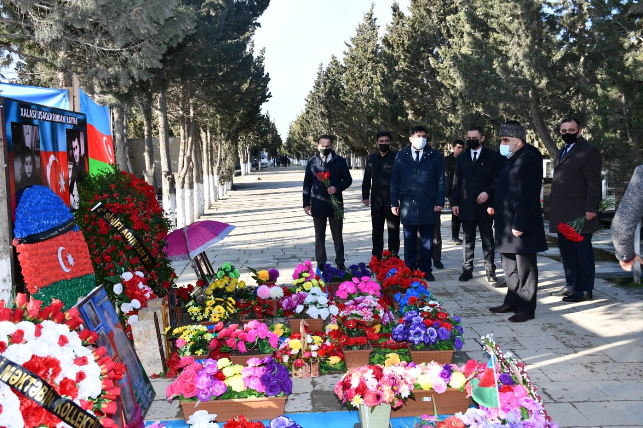 UTECA kollektivi şəhid ailələrini ziyarət ediblər