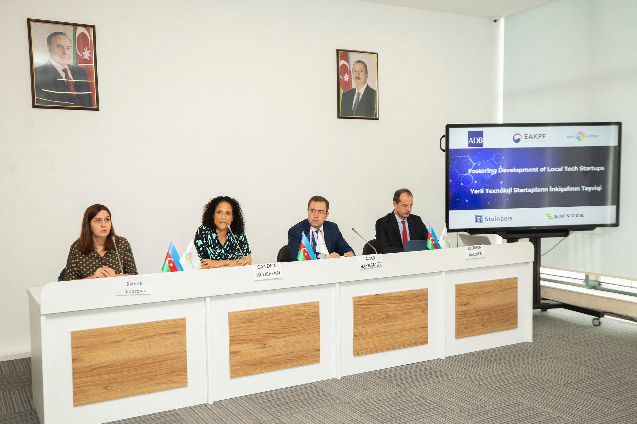 Azərbaycan Texnologiya Universiteti əməkdaşları “Yerli texnoloji startapların inkişafının təşviqi” layihəsi çərçivəsində təlimlərdə iştirak edir