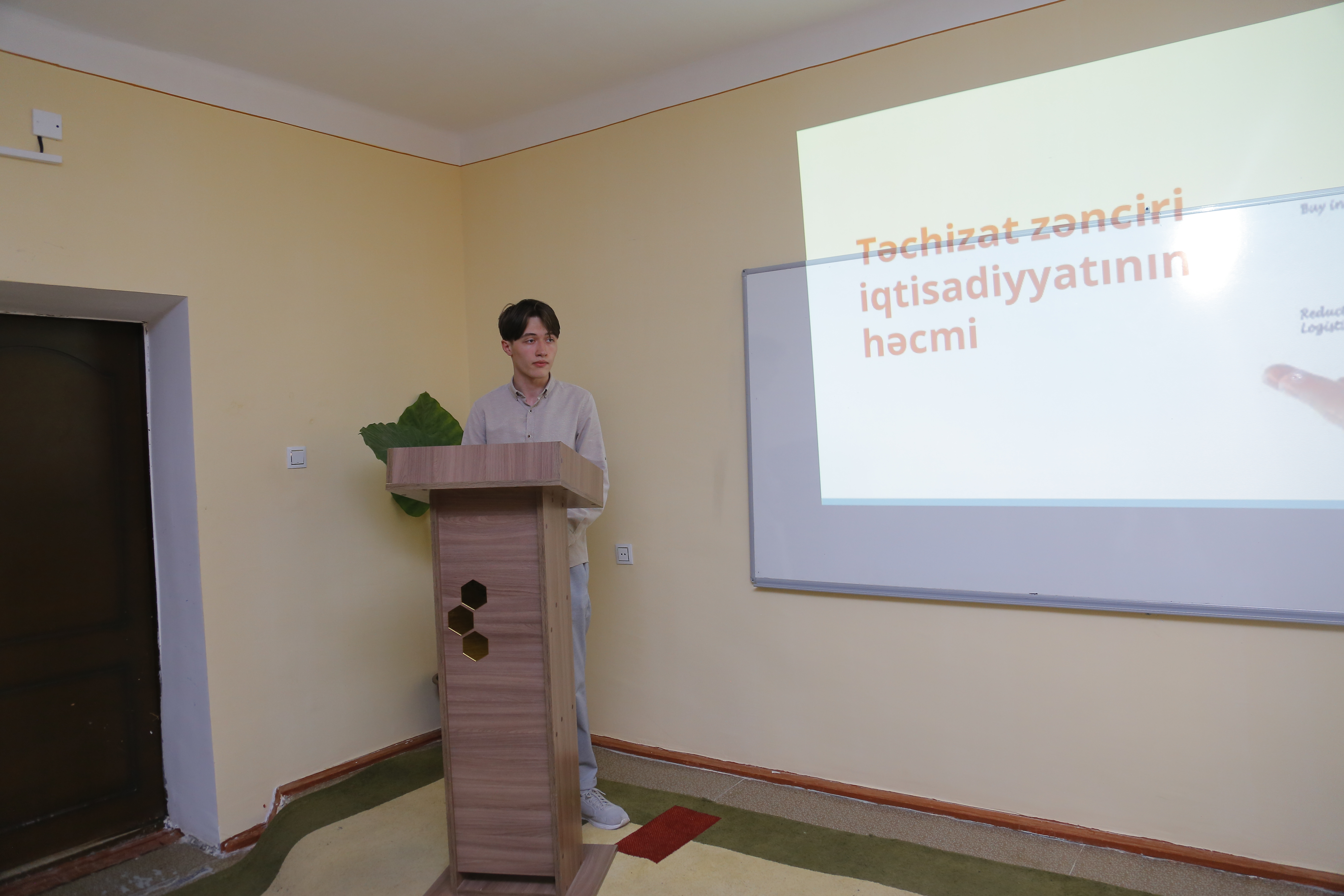 Azərbaycan Texnologiya Universitetində 27 Mart Elm Gününə həsr olunmuş “Rəqəmsal inkişafın sosial-iqtisadi və maliyyə aspektləri” mövzusunda elmi-praktik seminar keçirilib